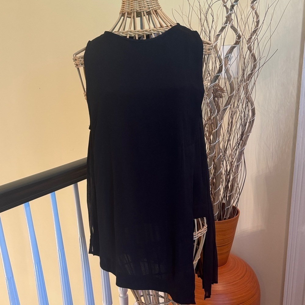 Elliatt black top